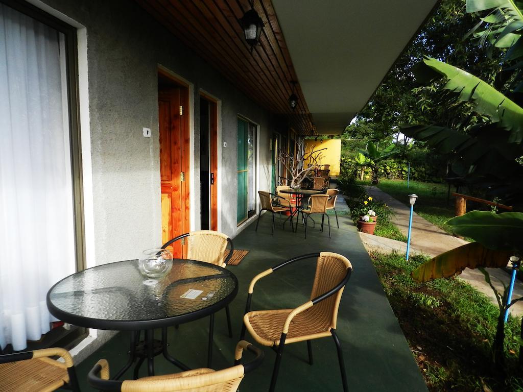 Hôtel Mangai Rapa Nui à Hanga Roa Extérieur photo